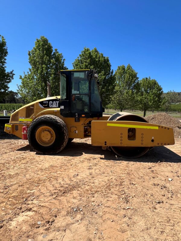 Compactors 12 ton Smooth Drum Roller